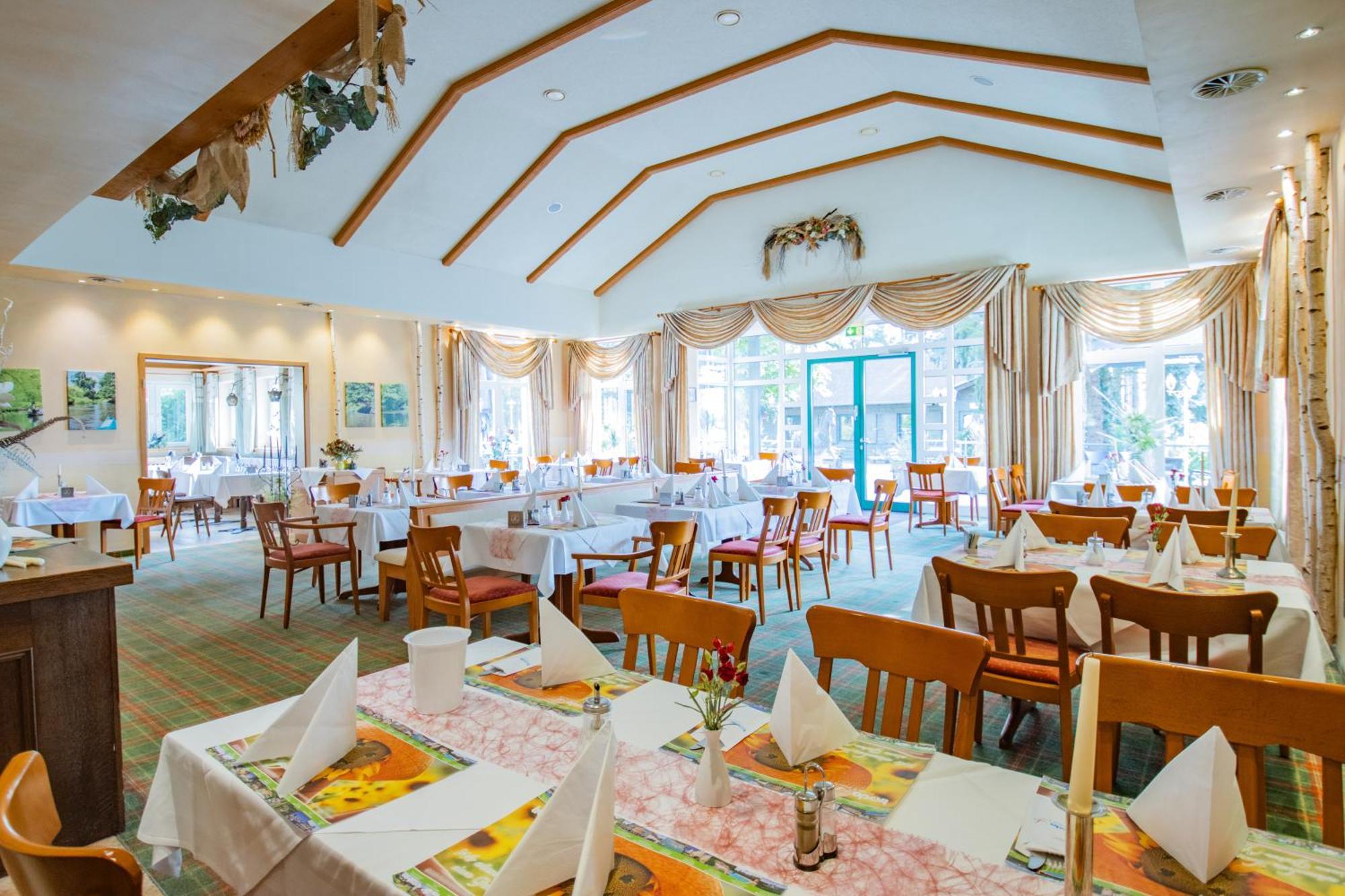 Ferien Hotel Spree-Neisse Neuhausen  Esterno foto