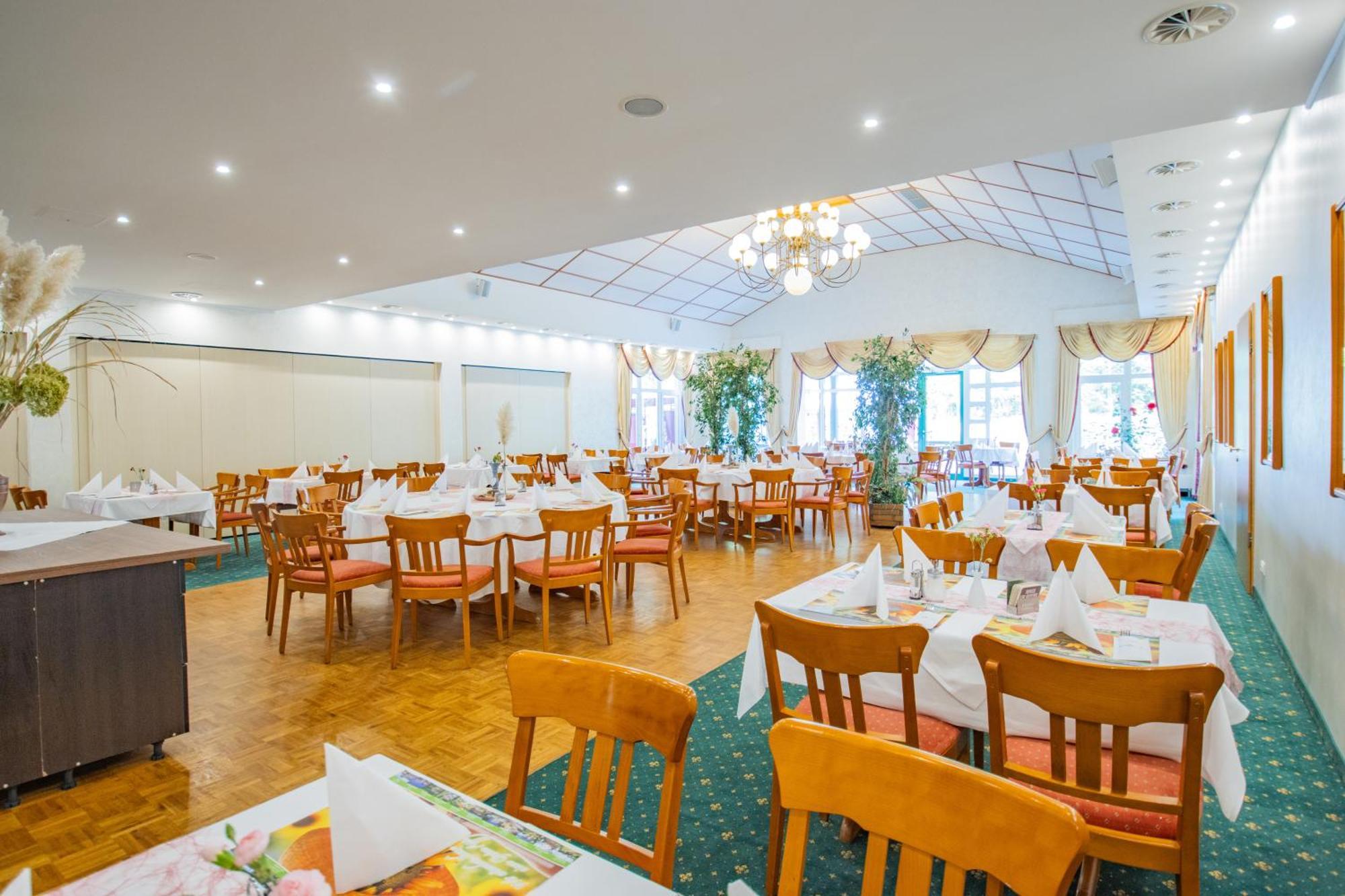 Ferien Hotel Spree-Neisse Neuhausen  Esterno foto