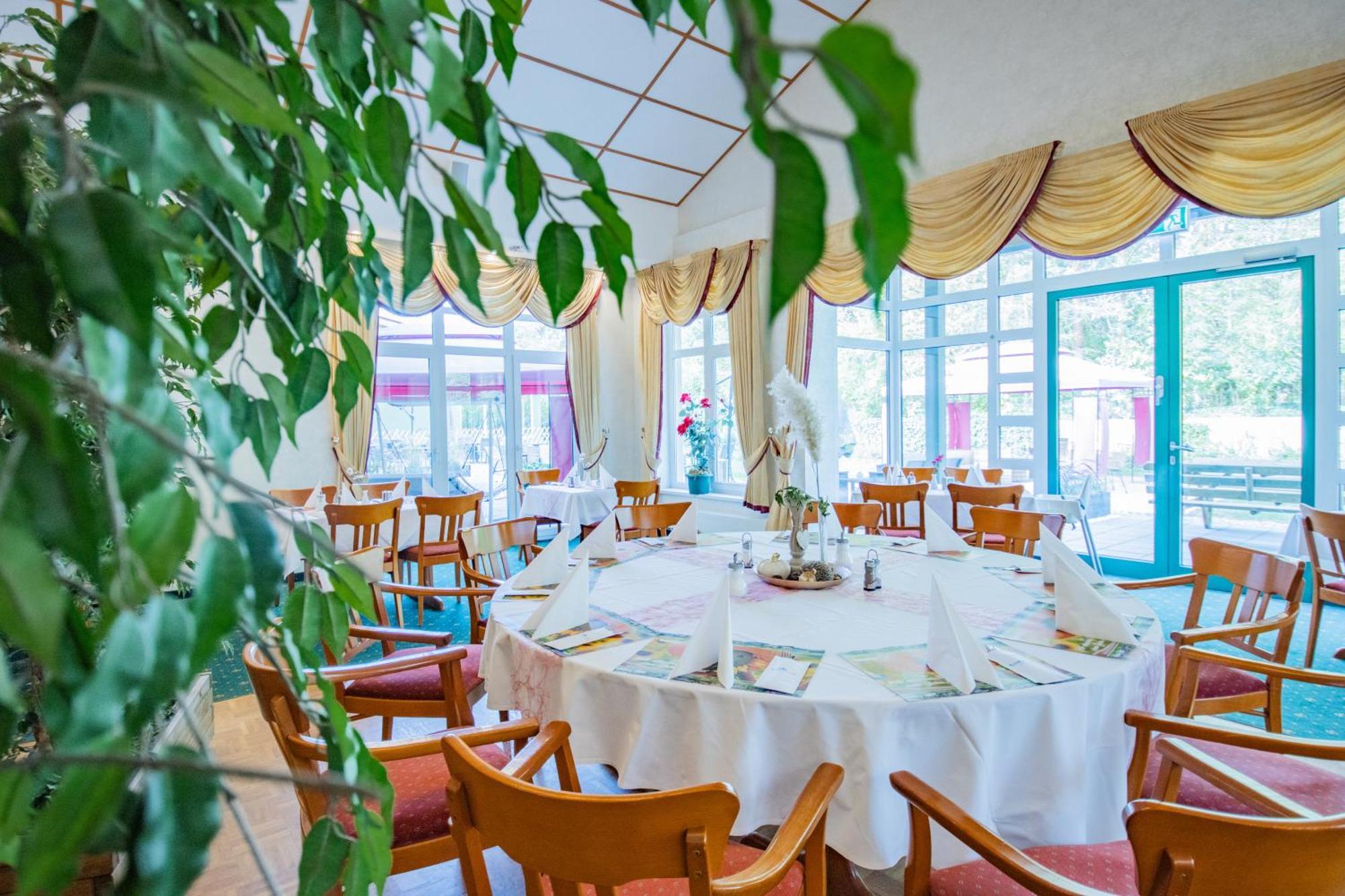 Ferien Hotel Spree-Neisse Neuhausen  Esterno foto