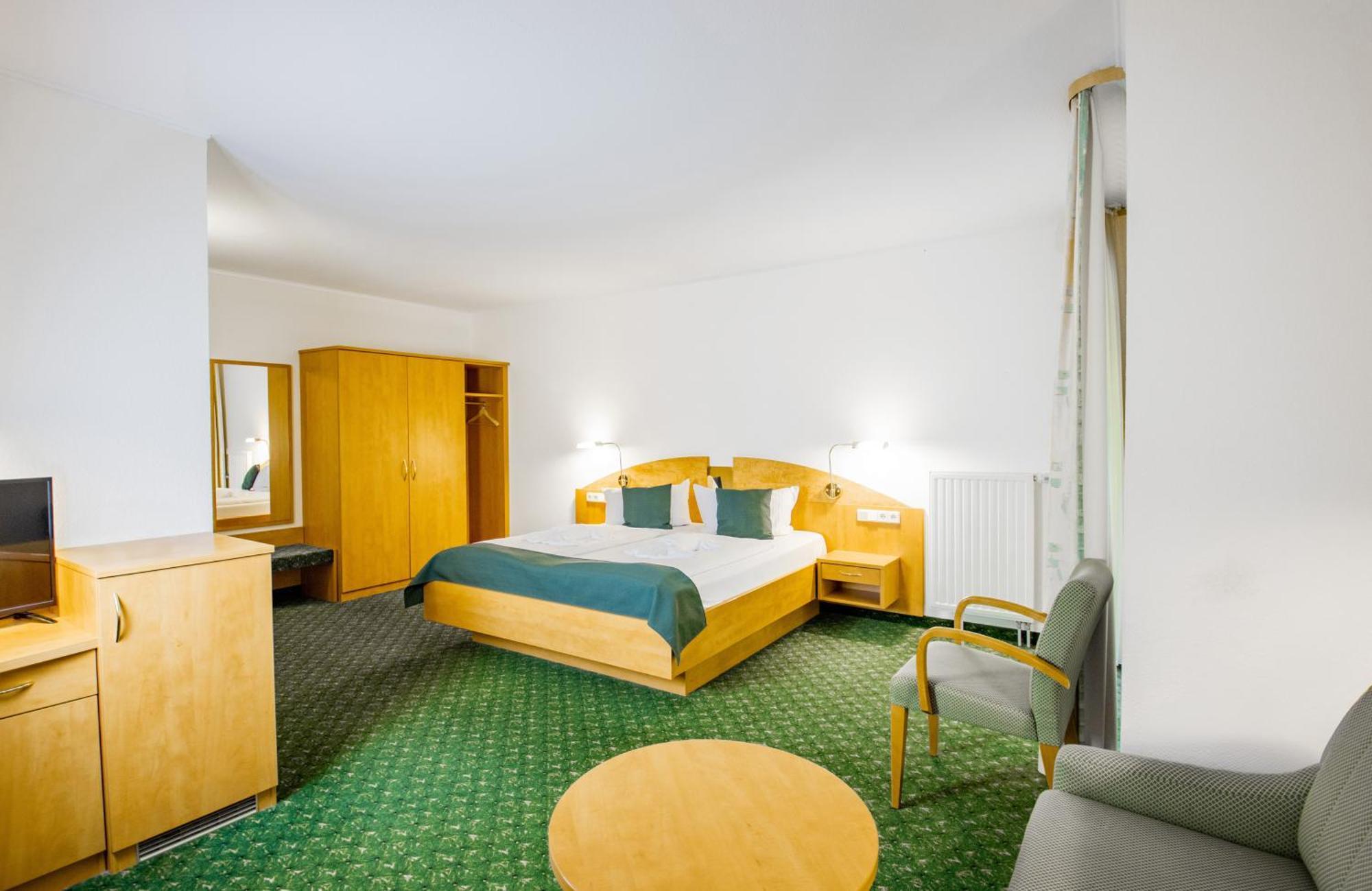 Ferien Hotel Spree-Neisse Neuhausen  Esterno foto
