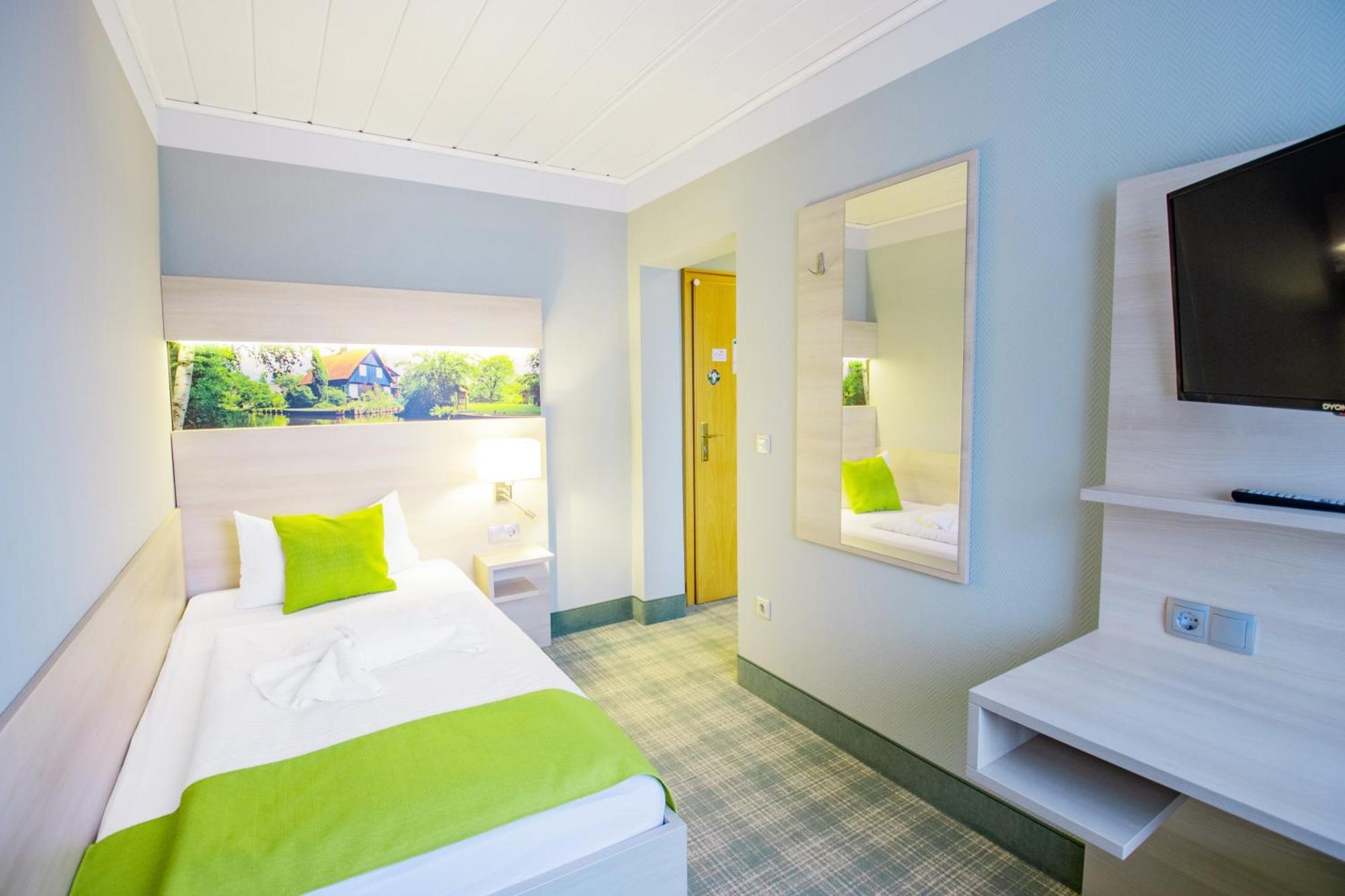 Ferien Hotel Spree-Neisse Neuhausen  Esterno foto