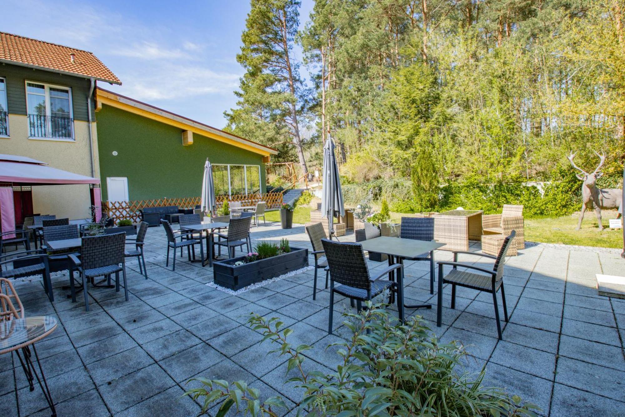 Ferien Hotel Spree-Neisse Neuhausen  Esterno foto