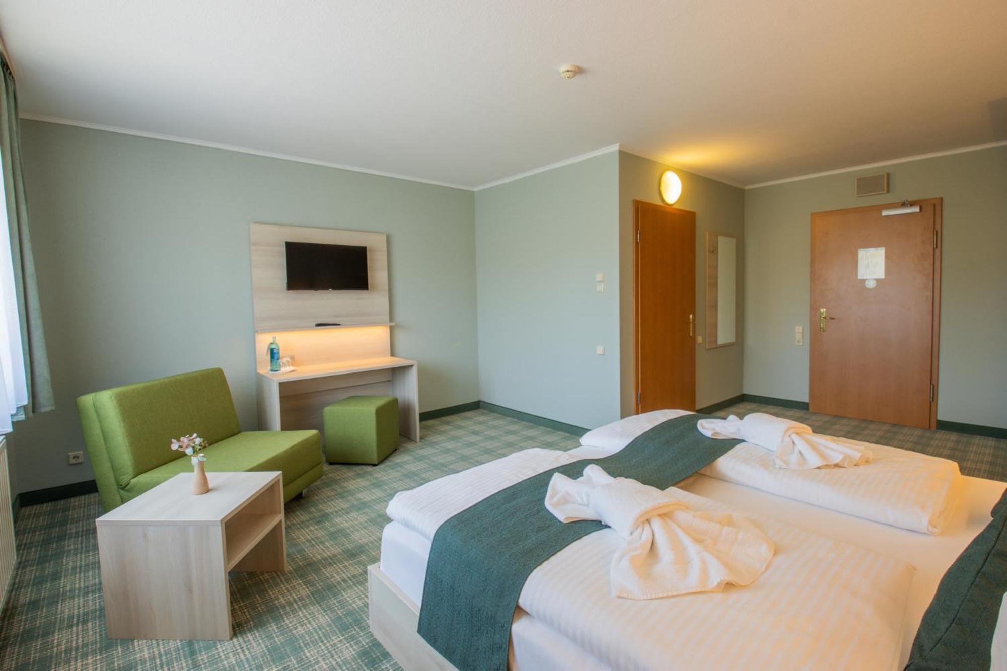 Ferien Hotel Spree-Neisse Neuhausen  Esterno foto